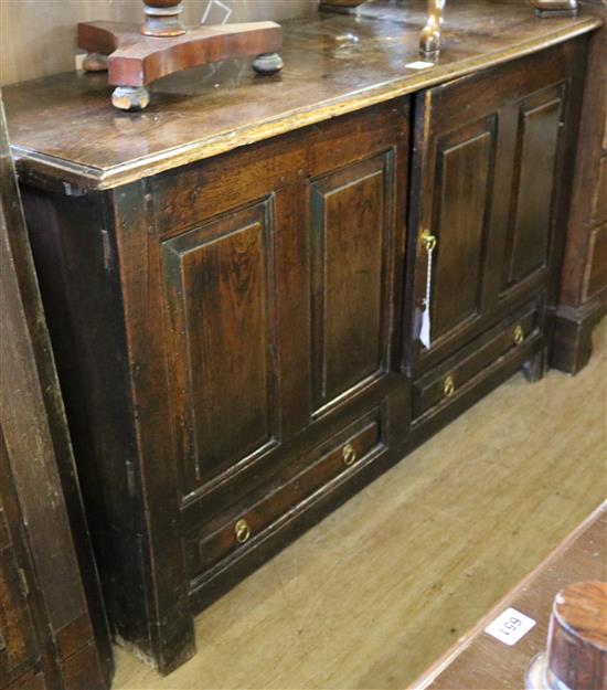 An 18th century oak mule chest(-)